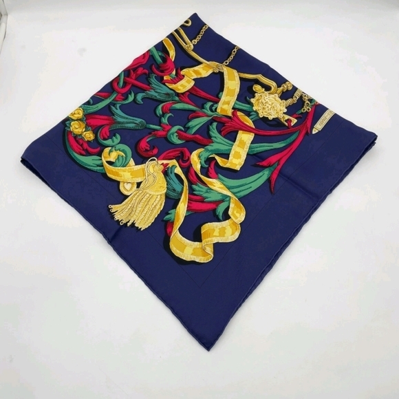 Authentic Hermes Carré 90 LE MORS A LA CONETABLE Navy Silk Scarf W/Box - Picture 9 of 16